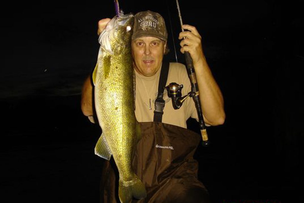 Mike Rzucidlo walleye